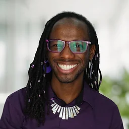 Supporting Healthy Relationships for LGBTQ+ Students (Staff/Faculty)