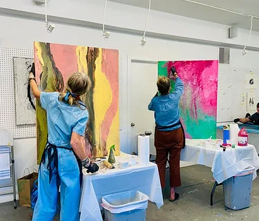 Paint BIG. Paint FEARLESS. with Samantha daSilva