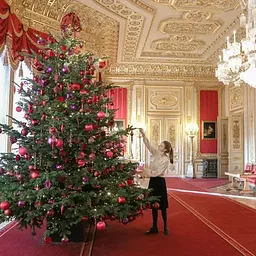 Presentation- British Royal Christmas Presented by Julie Koenig