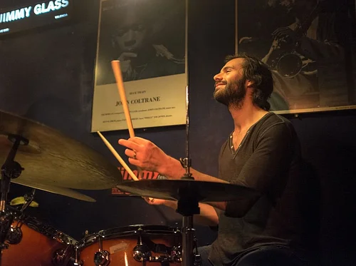 FRI 8 & 9:30 - Dan Weiss