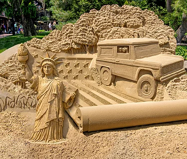 Sights in Sand: An American Road Trip