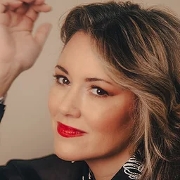 Mandy Barnett Sings Patsy Cline