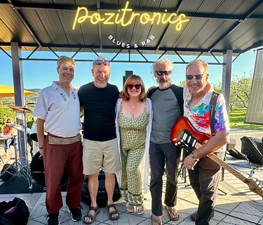 Live Music: Pozitronics