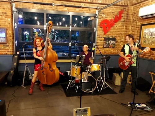 Live Music with Cat Campbell & the $2 Pistols