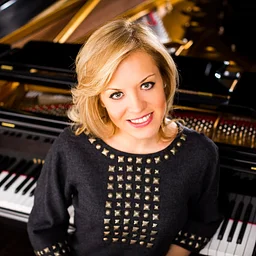 OLGA KERN PLAYS RACH 2