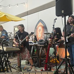 Kitty Mao + The Retirees & The Wannabes
