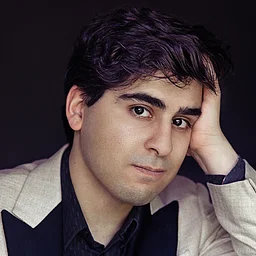 Evren Ozel, piano