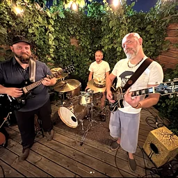 Live Music - Loop Th3ory
