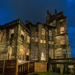 Holiday Evening Tours at Fonthill Castle