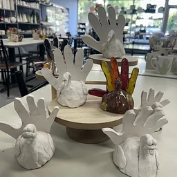 Clay Handprint Turkey