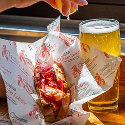 Cousins Maine Lobster Food Truck