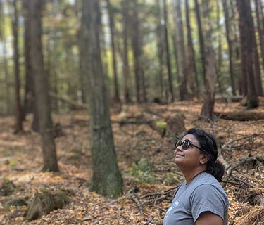 Terapia de Bosque en Español: Escuchando a la Tierra