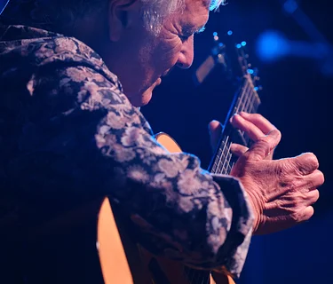 LAURENCE JUBER & GUITAR NOIR with special guest Christena Rich