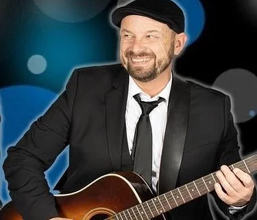 Sunday Afternoon Live Music Series – Ray Pierson