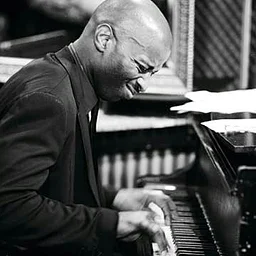 Tues, Oct 27 Anthony Wonsey