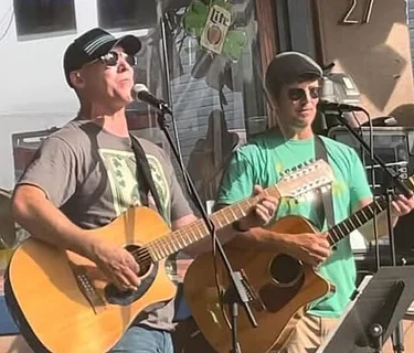 Live Music: Midnight Rovers