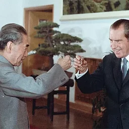 Shelley Conducts Nixon in China