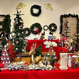 Beach Plum Holiday Shop