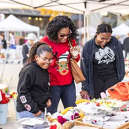 Merry Market in Partnership with The Boho Market