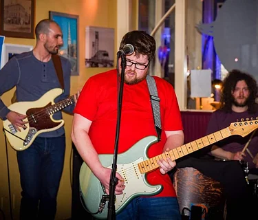 MAX Sullivan - Live Music at Galley Hatch