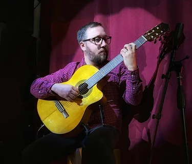 Live Music: The return of edad del pavo