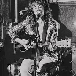 Happy Hour with live music by Julia King