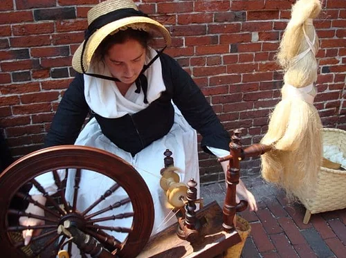 (Public) The Art of 18th Century Spinning with Zoe Lawson