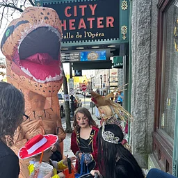 Downtown Creepy Crawl