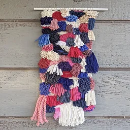 Creating Volume in Tapestry with Rya Knots