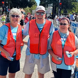 Volunteer with Alchemia at the Santa Rosa Marathon!