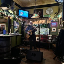 Live Music by Matt Putnam