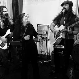 Live Music with Sol Session at The Print Shop