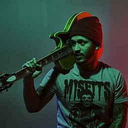 Eli Flynn Live