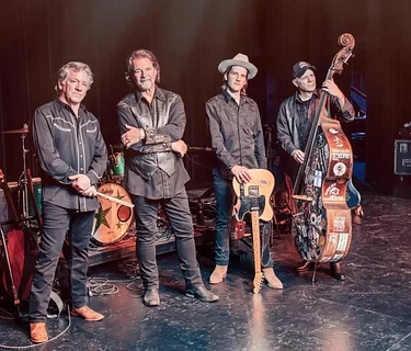 LIVE MUSIC: "I Am, He Said—A Celebration of Neil Diamond Starring: Matt Vee & The Killer Vees" @ Central Square, Glenwood