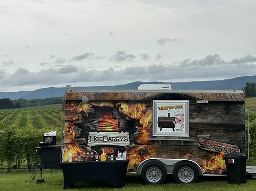 MoeBarry’s Barbecue Food Truck