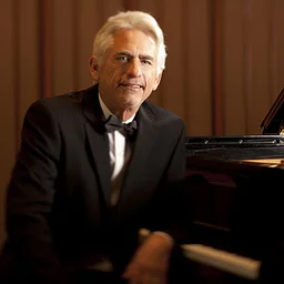 David Benoit Christmas Tribute to Charlie Brown with Courtney Fortune