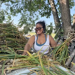 Volunteer With Us at Garlic Fest