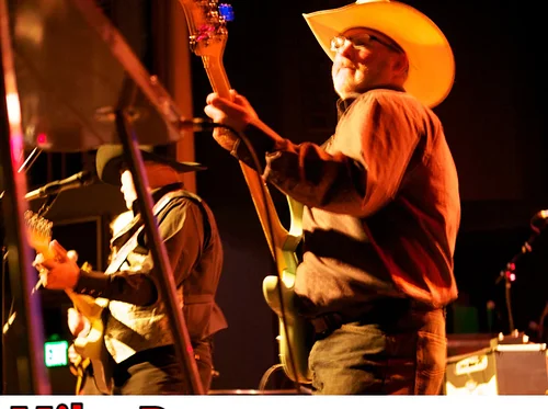 Live Music: Mike Brons & Turn West