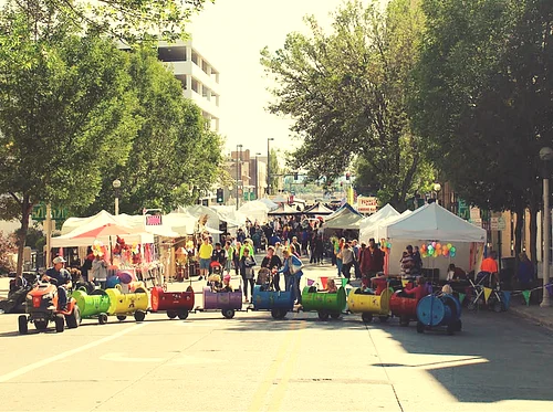 Downtowners Street Fair 2026