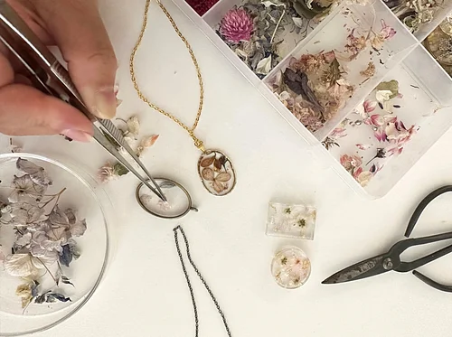 Dried Flower Resin Craft Workshop: Hosted by little bloomtale × KAJIHA
