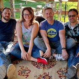 🎵 Live Music: Becca Frame & The Tall Boys
