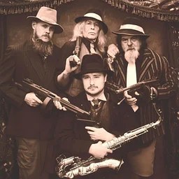 Sunday Sessions: The Loonz