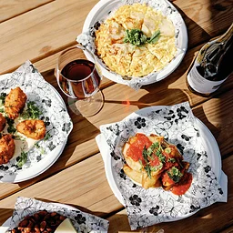 LR x Simply Red Kitchen: Pairing Dinner