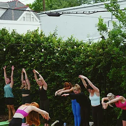 Poolside Pilates: Pilates in the Park x The Chloe