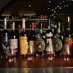 Reservations | Swift & Sons - Premiere Steakhouse | West Loop, Chicago