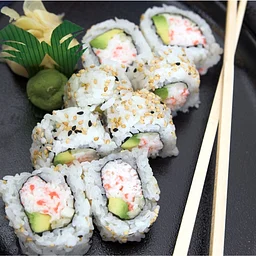 W-FA548 Sushi Night with Chef Tara Valle