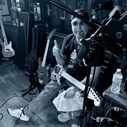 Live Music ft. Don't Blink