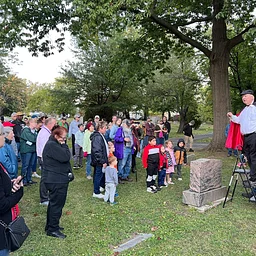 Alger Cemetery Walk