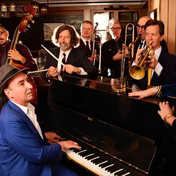 The Hot Sardines – Holiday Stomp