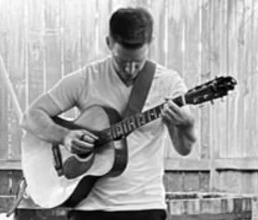 Live Music: Curtis Clay Reynolds
